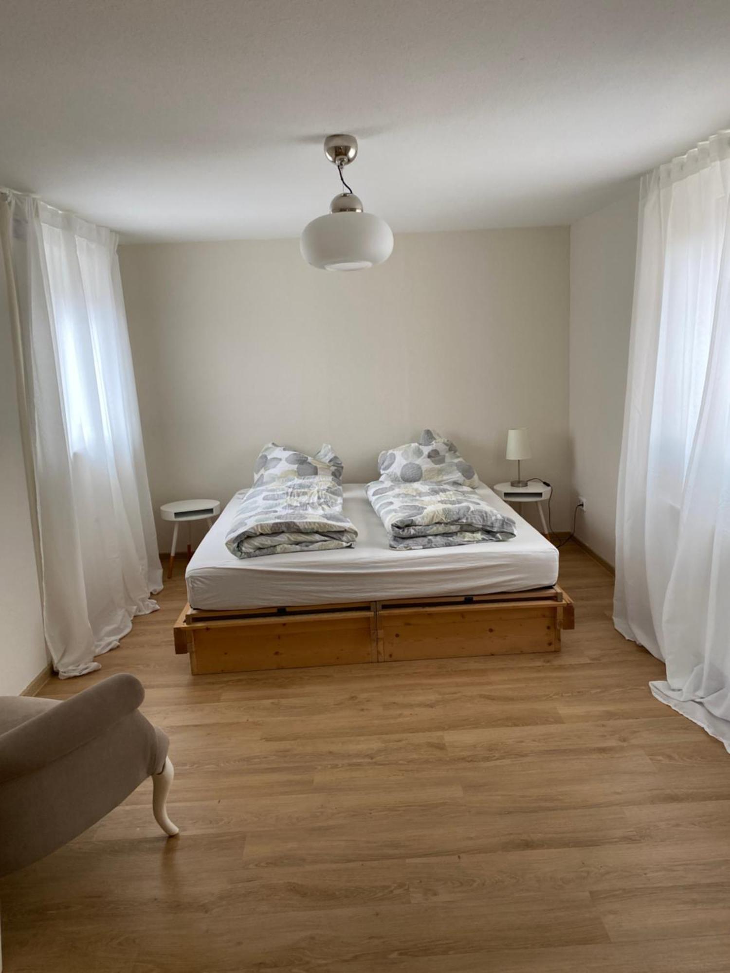 Ferienwohnung Feucht Eg Naturnah Parkplatz Wlan Exterior photo